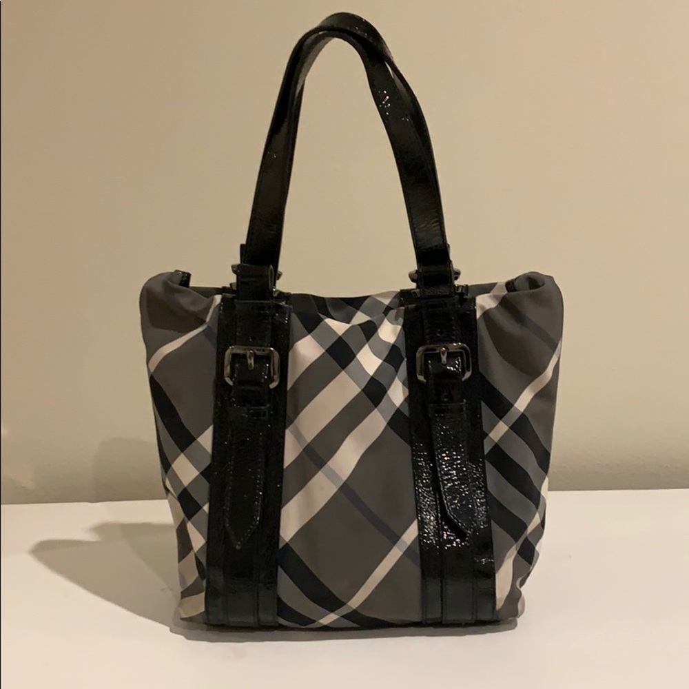 Burberry Beat Check Tote Bag